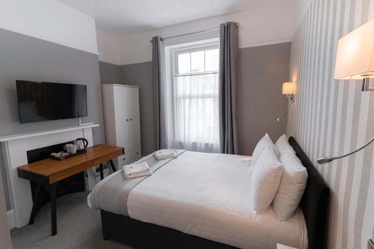 The Pier Hotel Eastbourne Bagian luar foto
