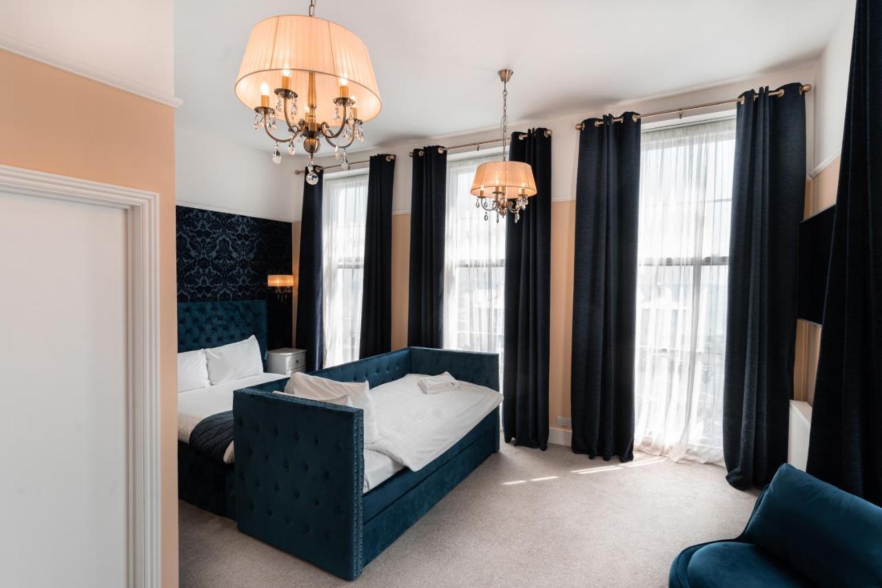 The Pier Hotel Eastbourne Bagian luar foto