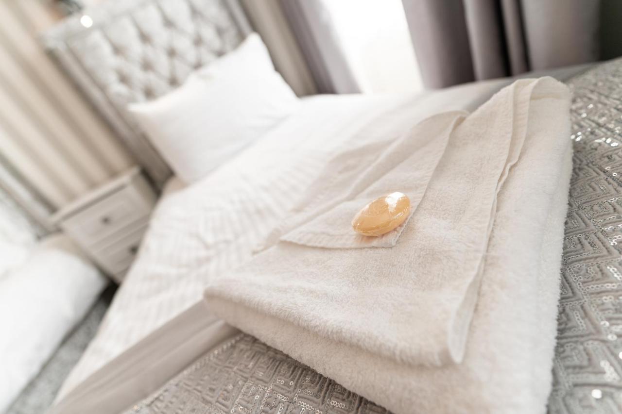 The Pier Hotel Eastbourne Bagian luar foto