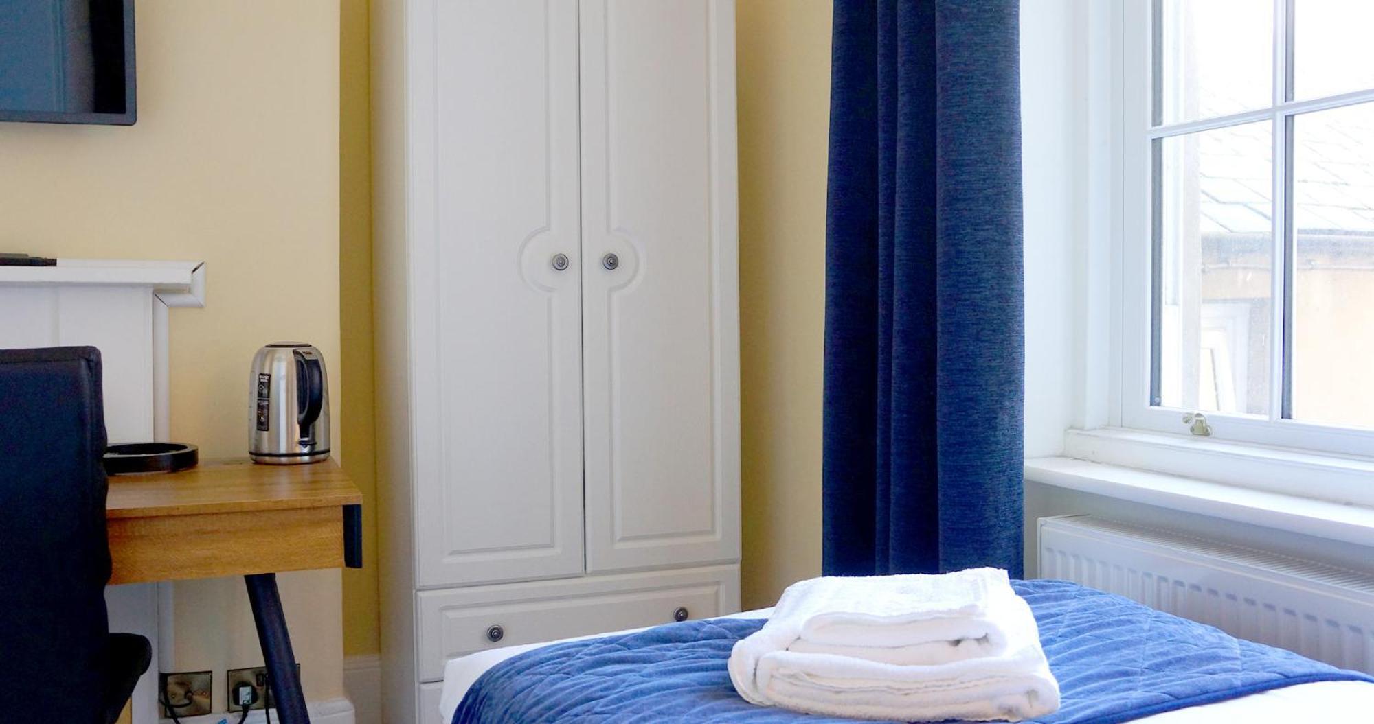 The Pier Hotel Eastbourne Bagian luar foto