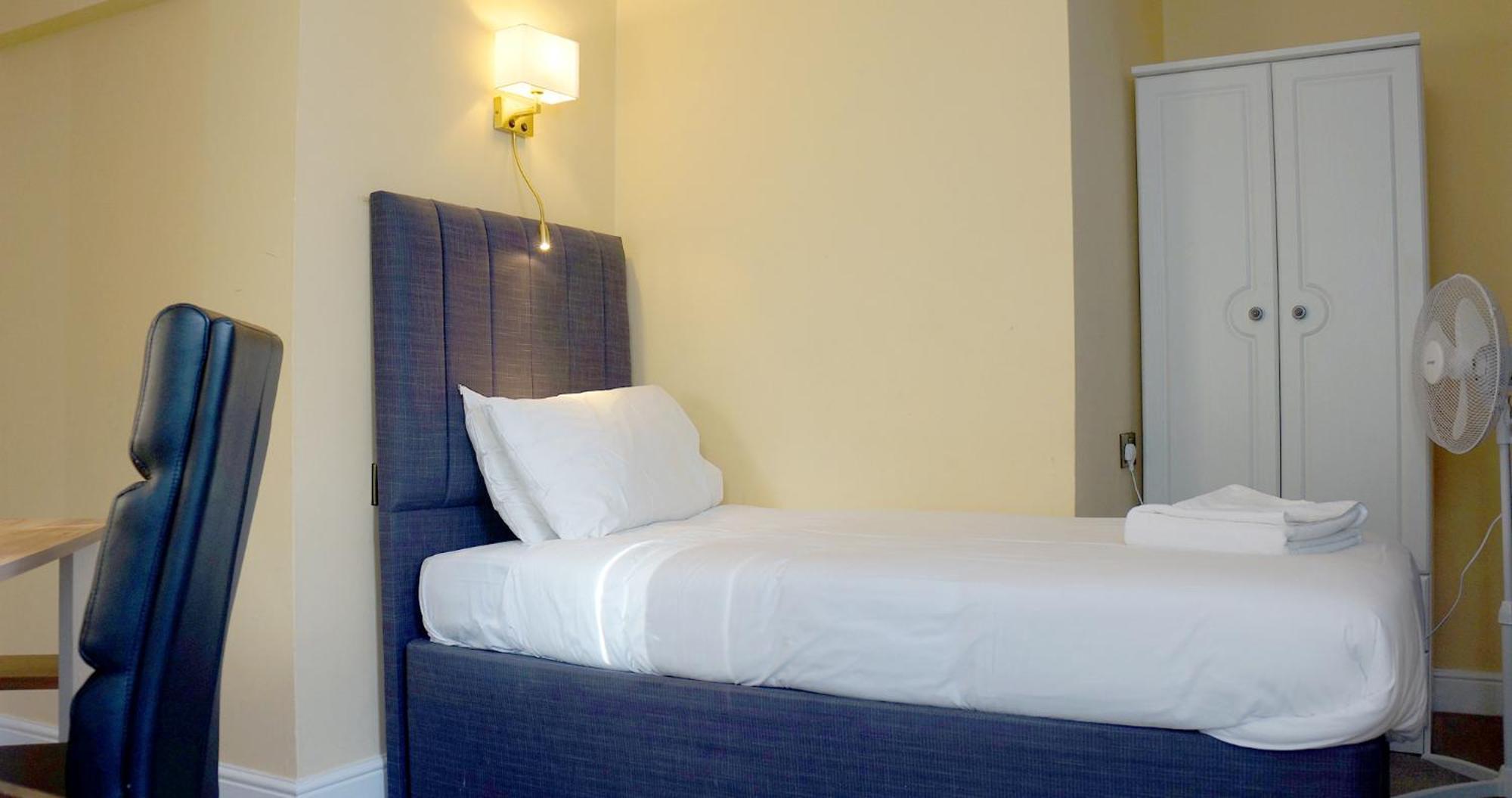 The Pier Hotel Eastbourne Bagian luar foto