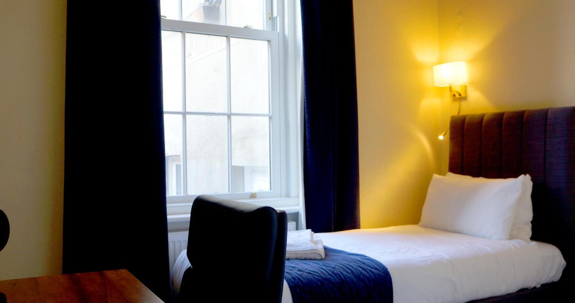The Pier Hotel Eastbourne Bagian luar foto