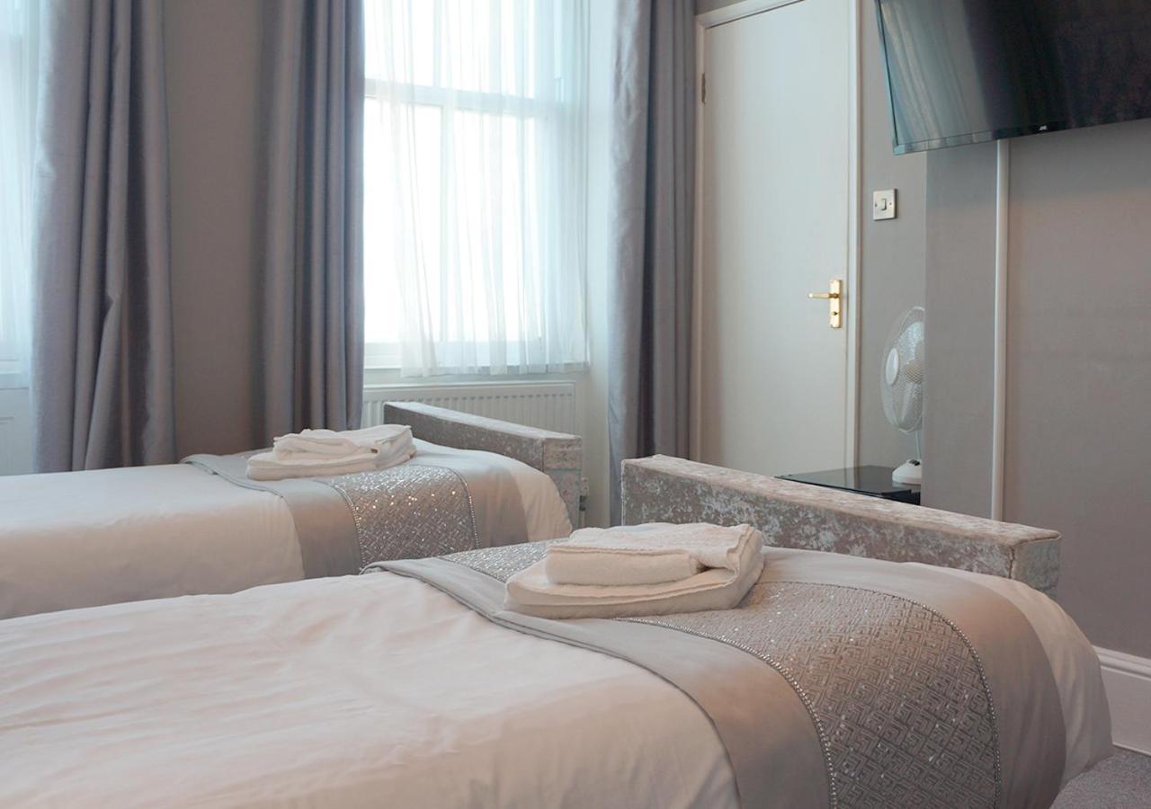 The Pier Hotel Eastbourne Bagian luar foto