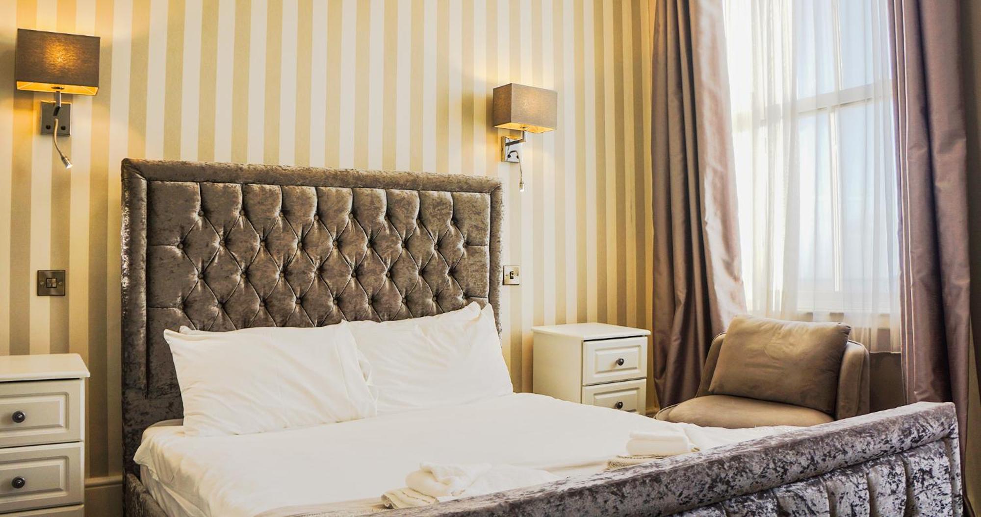 The Pier Hotel Eastbourne Bagian luar foto